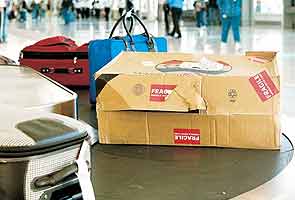 Smugglers abandon baggage at customs screening counters 