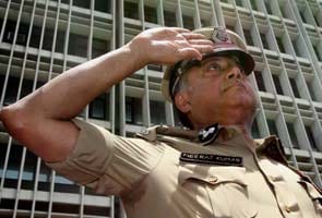 Neeraj Kumar takes over as Delhi Police Commissioner