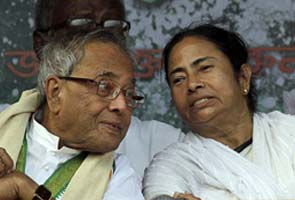 President-in-waiting Pranab Mukherjee in Kolkata; will he meet 'sister' Mamata Banerjee?