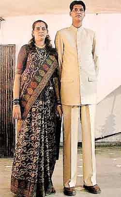 Tallest family from Pune hope to set world record