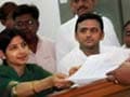 'Bhabhi' Dimple to contest Lok Sabha poll, rates Akhilesh govt 8 out of 10