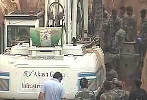 After 80 hours, Army reaches Mahi stuck in borewell; but she's still not out