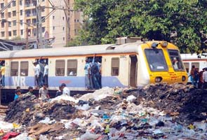 Why garbage could delay Mumbai trains this monsoon