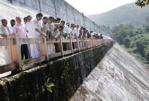 Holes drilled in Mullaperiyar dam to be plugged in 1 week