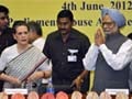Sonia Gandhi defends PM against Team Anna's allegations