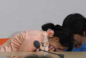 Suu Kyi throws up during press conference in Switzerland