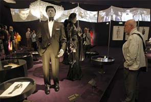 007 exhibition looks at screen spy as style icon