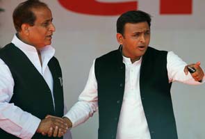 Akhilesh Yadav upsets senior minister Azam Khan