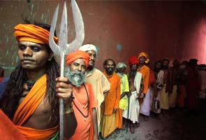 Fresh batch of 3,199 pilgrims leave for Amarnath shrine