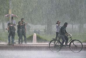 Heavy rains lash parts of Delhi, more expected on Friday
