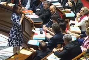 Woman minister gets wolf whistles in French parliament