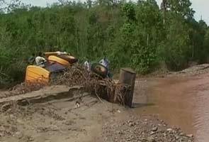 Rains trigger flash flood in Himachal Pradesh