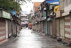 Strike called by Hurriyat Conference affects normal life in Kashmir