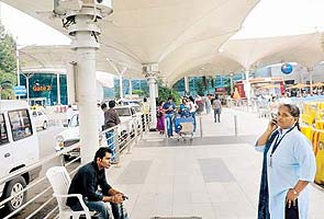 Cabbie fight at airport exposes defunct CCTVs