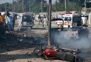 Gunmen attack Pakistan army camp, kill seven 