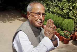 Presidential polls: Ready to talk to Mamata when she is ready, says Pranab