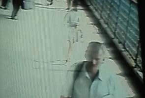 After Mumbai, CCTV footage shows another child disappearing from Pune station