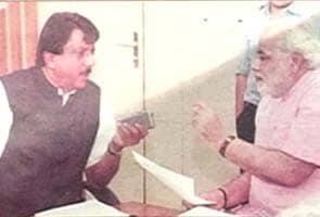After Narendra Modi interview, Samajwadi Party muzzles Shahid Siddiqui