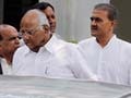 After truce with Congress, Sharad Pawar back at work