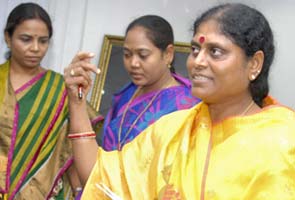 Vijayamma's political foray into Telangana: TRS leaders taken into preventive custody