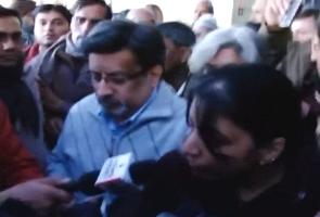 Aarushi murder case: Supreme Court issues notice to CBI on Nupur's bail plea
