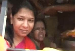 DMK cadres, who courted arrest with Kanimozhi and Stalin, released