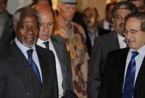 Kofi Annan arrives in Damascus even as Syria tests missiles