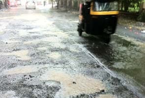 Mumbai slowly recovers after heavy rain