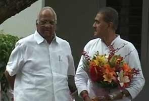 By skipping PM's dinner, Sharad Pawar hints at external support; NCP leaders meet in Delhi By skipping PM's dinner, Sharad Pawar hints at external support; NCP leaders meet in Delhi