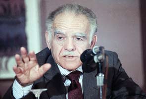 Former Israeli Prime Minister Yitzhak Shamir dies at 96