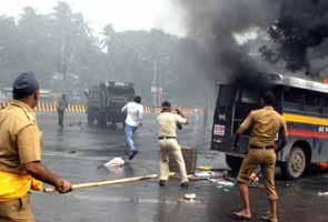 Mumbai riots: Footage shows armed mob riding train