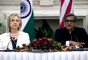 US gurudwara shooting: Krishna speaks to Clinton, asks for prompt investigation 