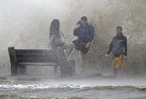 Hurricane Isaac makes landfall in Louisiana, over 200,000 homes without power