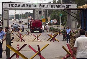 Taliban attack Pakistan air base, 10 dead: Officials