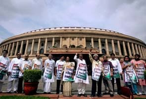 Trinamool MPs demand slashing of fertiliser prices