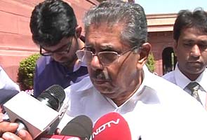 Vayalar Ravi takes over as science and technology minister