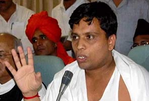 Balkrishna, aide of Baba Ramdev, booked in money laundering case; may be arrested