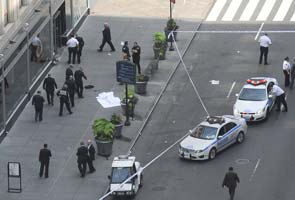 Video shows shooting outside Empire State Building