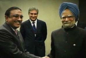 NAM Summit: Asif Ali Zardari invites Prime Minister Manmohan Singh to Pakistan