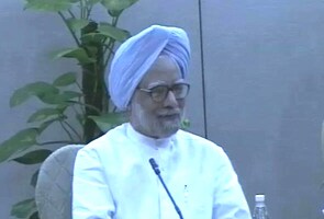 NAM Summit: Manmohan Singh leaves for Tehran