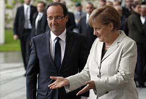 Angela Merkel, Francois Hollande to discuss Greece's euro fate 