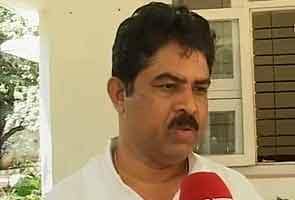 Karnataka deputy chief minister in Assam, to meet Gogoi
