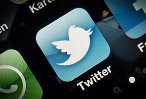 Govt vs Twitter provokes angry reactions, hashtags like Emergency2012