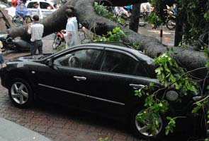 Typhoon kills four, causes flooding in Vietnam 