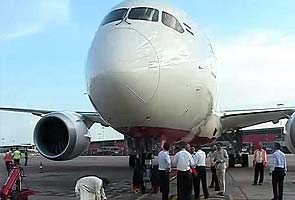 Dreamliner suffers bird hit in Bangalore, passengers unhurt