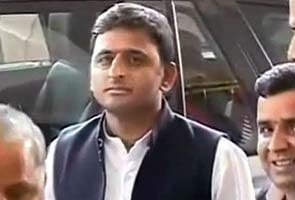 Akhilesh Yadav wants 3000 cases withdrawn against his party men  