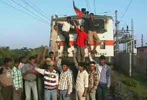 Three Rajdhani trains stopped for hours by BJP leader in Jharkhand