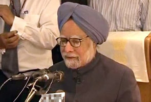 PM likely to address the nation tomorrow, explain decision on FDI in multi-brand retail