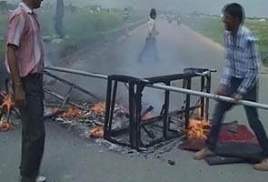 Villagers clash with police in Noida