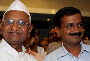 Anna Hazare rejects Arvind Kejriwal's offer to return erstwhile Team Anna's funds